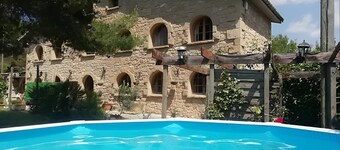 Ideal house for families (pet friendly).