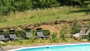 Outdoor pool - Modern Villa for Adventure and Nature Lovers With Pool (Saint-Laurent-de-Cerdans)