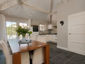 Dining - Modern Holiday Home in Putten with Hot Tub (Putten)