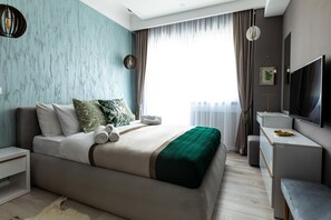 Appartamento Deluxe, 3 camere da letto, bagno privato, vista città | 3 camere, biancheria da letto di alta qualità, materassi in memory foam