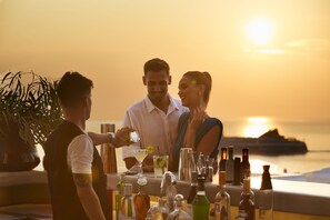 Bar (on property) - Epic Blue Mykonos (Mykonos)