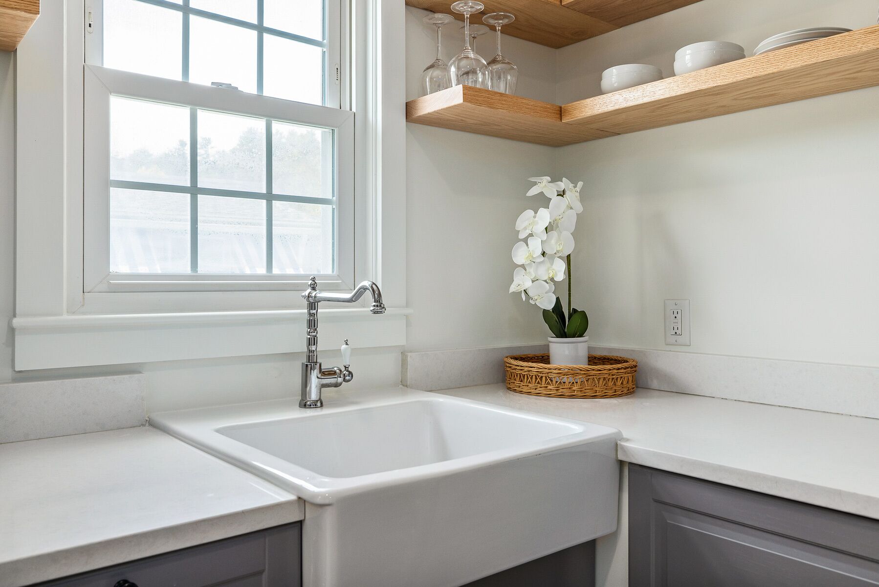 Hårtork, handdukar, tvål och schampo