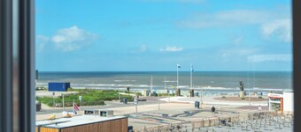 Bamboa Studio steps away from the beach