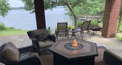 Luxury Lake Living Close to the City! w/ optional pontoon boat with a slide!