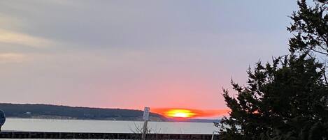 Beach nearby, beach towels