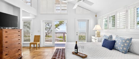 5 bedrooms, iron/ironing board, free WiFi, bed sheets