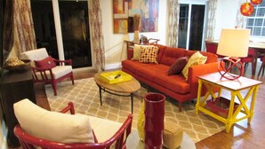 Living area - New Fort Lauderdale Vacation Paradise (Fort Lauderdale)