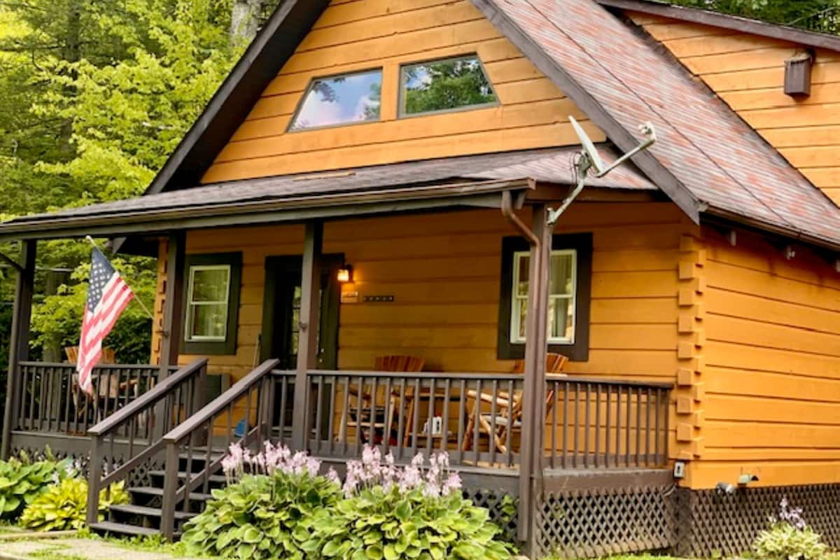 The Farm House Cabin