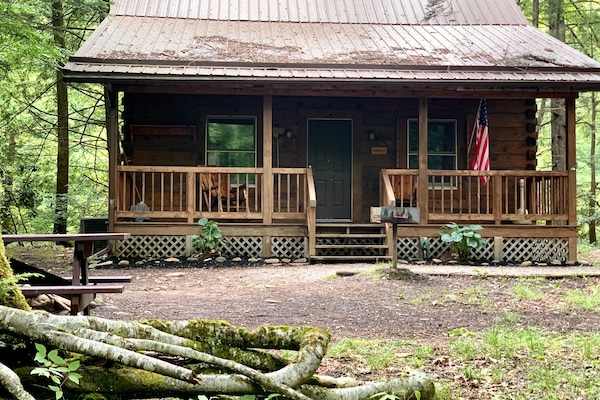 The Ashley Cabin ( No Pets) | Bed sheets