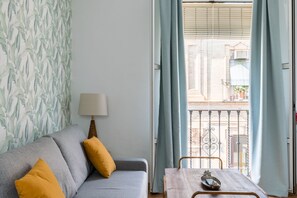 Living area - Tetuán 4D - One Bedroom Apartment, Sleeps 4 (Sevilla)