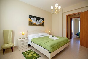 Family Apartment, Multiple Bedrooms (Villa Mimosa - Appartamento 2)