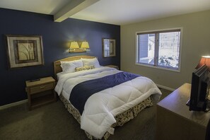 5 habitaciones, tabla de planchar con plancha y cuna de viaje 