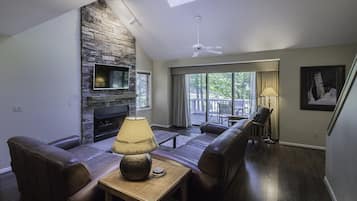 TV connectée, cheminée, baby-foot