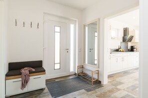 Interior - Vacation home-lake-sauna-fireplace-5 stars-102m² for 4 persons (Krakow am See)