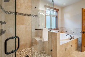 Bathtub, hair dryer - Family Fun, Hot Tub, Suncadia Pool Access (Cle Elum)