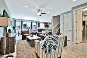 Älytelevisio, Netflix, pöytätennispöytä, kirjoja