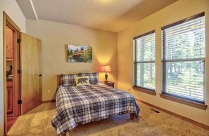 5 عدّة غرف نوم ومكواة/لوح كي وواي فاي