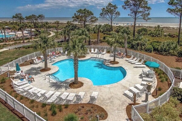 Outdoor pool, a heated pool