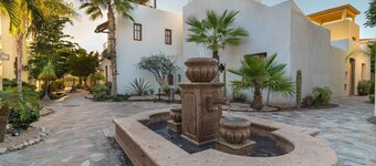 Casa De Amigos by Casago