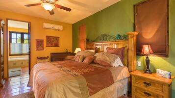 House, 3 Bedrooms | 3 bedrooms, individually decorated, individually furnished