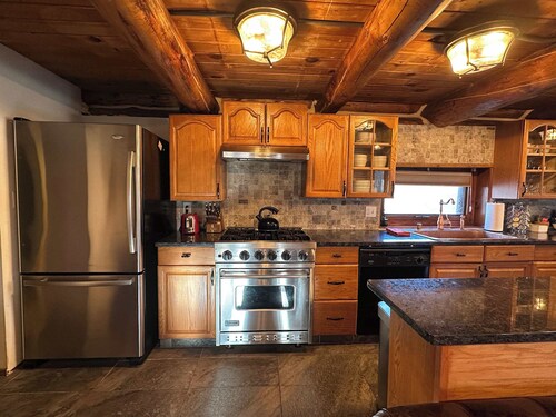 Lazy Bear Retreat at Talkeetna Lodge