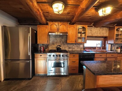 Lazy Bear Retreat at Talkeetna Lodge