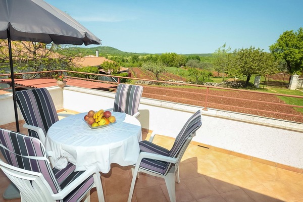 Propriété, Meubles, Maison, Immobilier, Pièce, Bâtiment, Table, Villa, Patio, Vacances