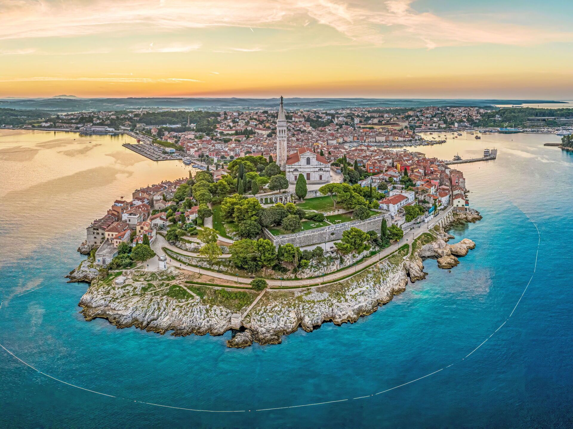 L'Eau, Ressources En Eau, Nuage, Ciel, Plante, Monde, Bâtiment, Bleu Azur, Paysage Naturel