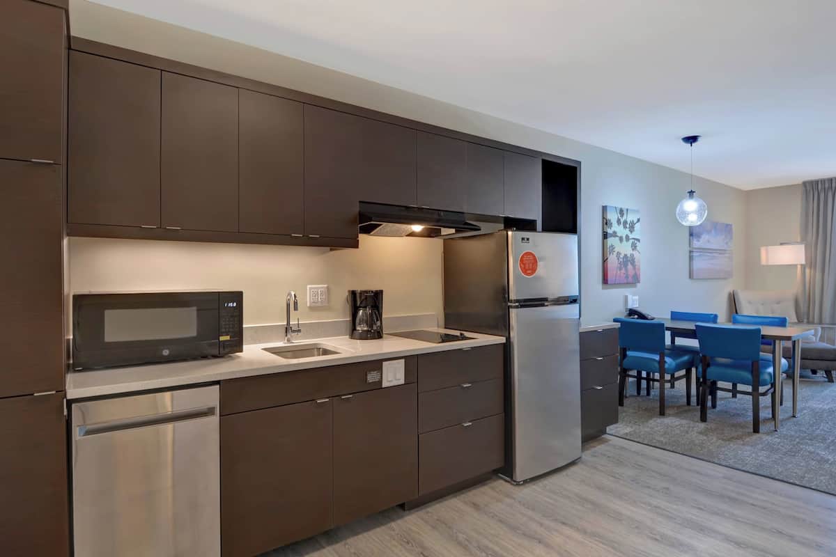 1 bedroom, desk, laptop workspace, blackout curtains