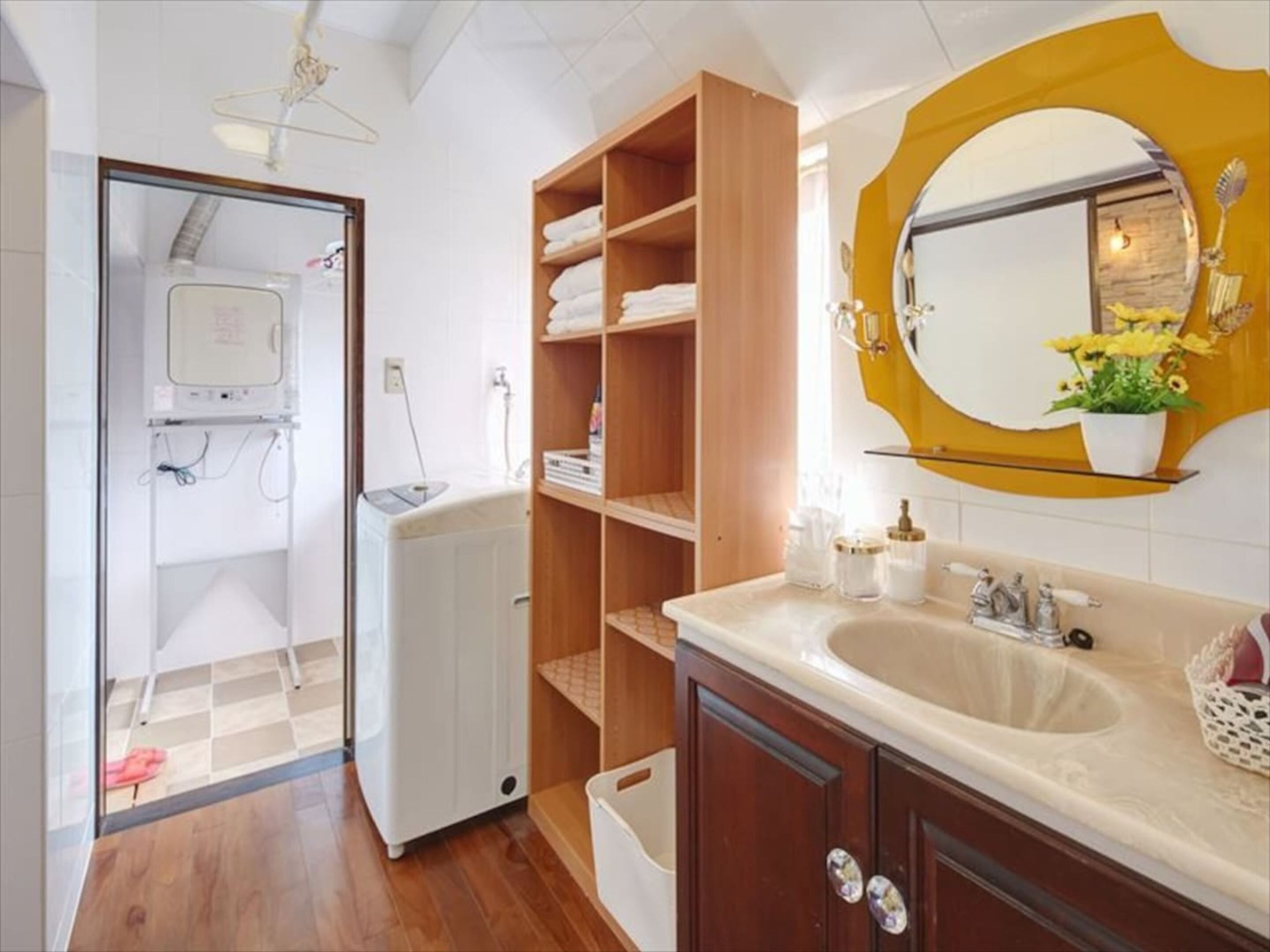 3 Bedrooms Apartment | Bathroom | Combined shower/tub, free toiletries, hair dryer, slippers