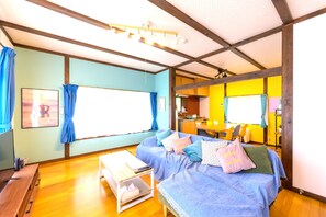 Ferienhaus (Private Vacation Home) | Wohnbereich | Flachbildfernseher, DVD-Player