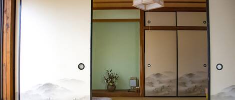 Private Room, Women only, 3 Guests, Shared Bathroom, Non Smoking | Individually decorated, laptop workspace, soundproofing, free WiFi