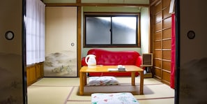 Private Room for Family and Couples, Shared Bathroom, Non Smoking | Individually decorated, laptop workspace, soundproofing, free WiFi