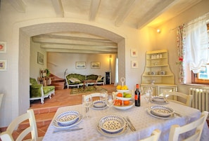 Dining - Private Villa with A/C, private pool, WIFI, TV, patio, panoramic view, close to Greve In Chianti (Castellina In Chianti)