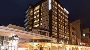 Façade de lâhĂ©bergement - soirĂ©e/nuit