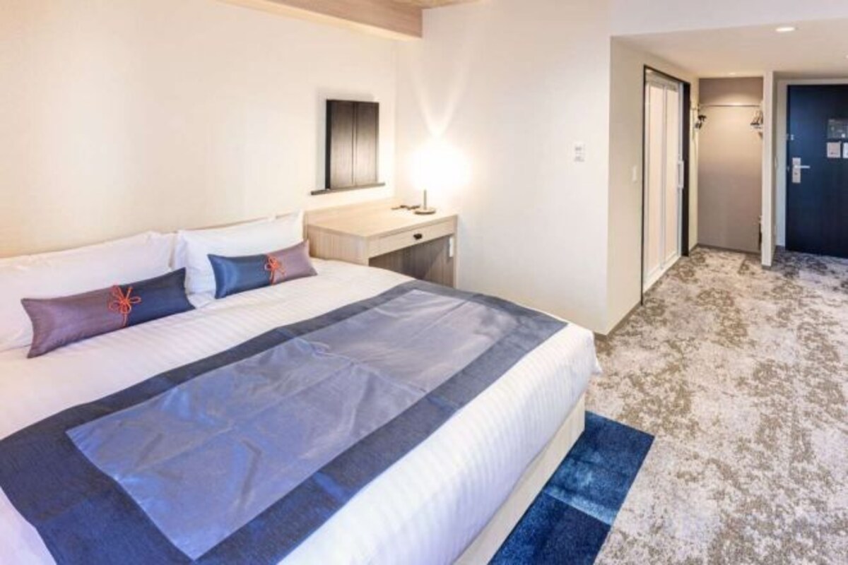 In-room safe, desk, free WiFi, bed sheets