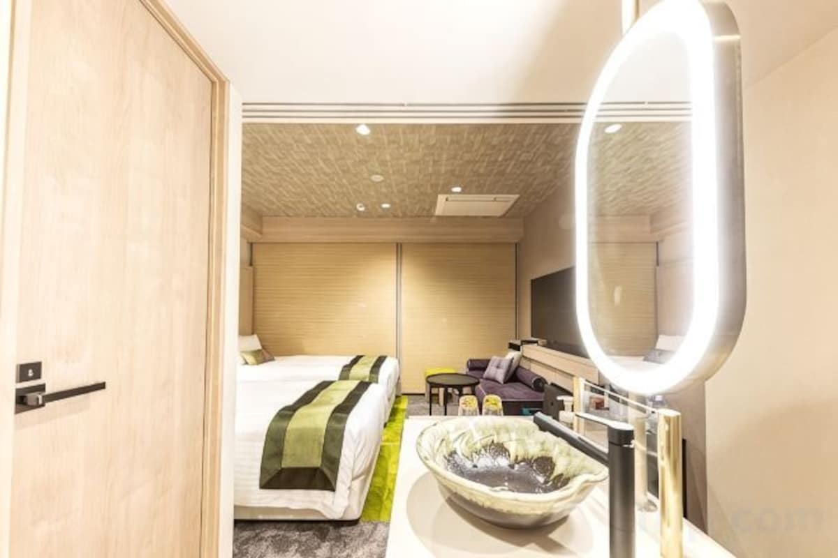 In-room safe, desk, free WiFi, bed sheets