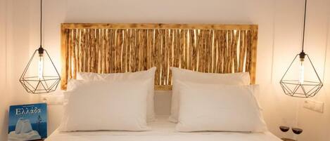Junior Suite, Balcony, City View | Premium bedding, minibar, in-room safe, soundproofing