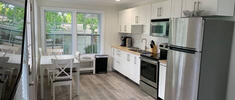 Fridge, microwave, oven, coffee/tea maker