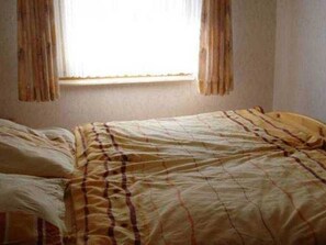 2 Schlafzimmer, Bügeleisen/Bügelbrett, Reisekinderbett