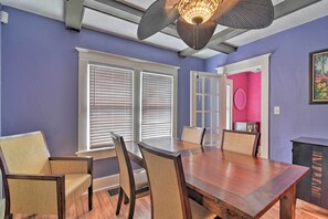 Dining - Sunny St. Pete Cottage ~ 1 Mi to Tropicana Field! (St. Petersburg)