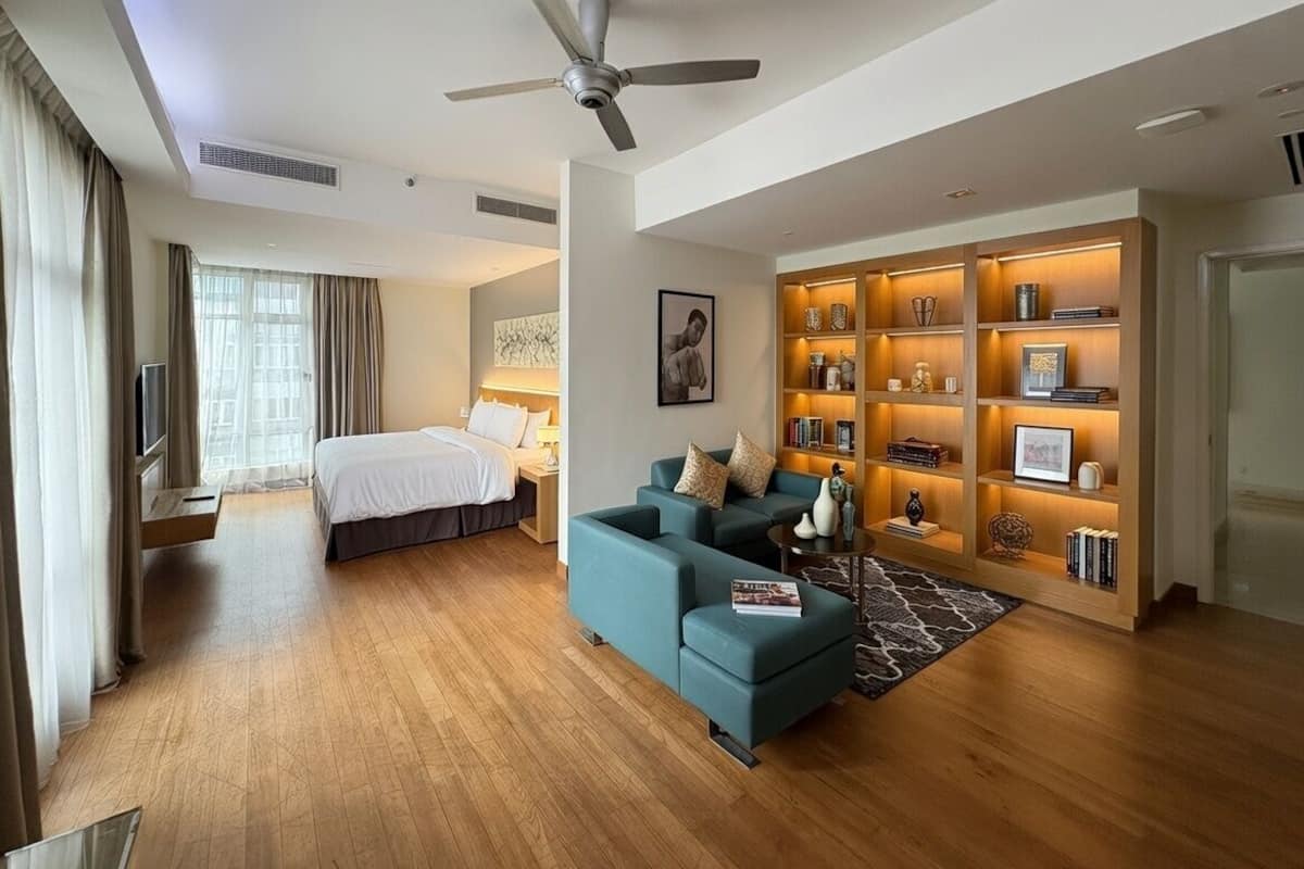 Habitación, 3 habitaciones (SKY Penthouse) | Ropa de cama de alta calidad y caja de seguridad en la habitación