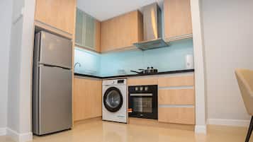 Premier Two-Bedroom Suite | Dapur peribadi | Peti sejuk, ketuhar gelombang mikro, dapur, pembancuh kopi/teh