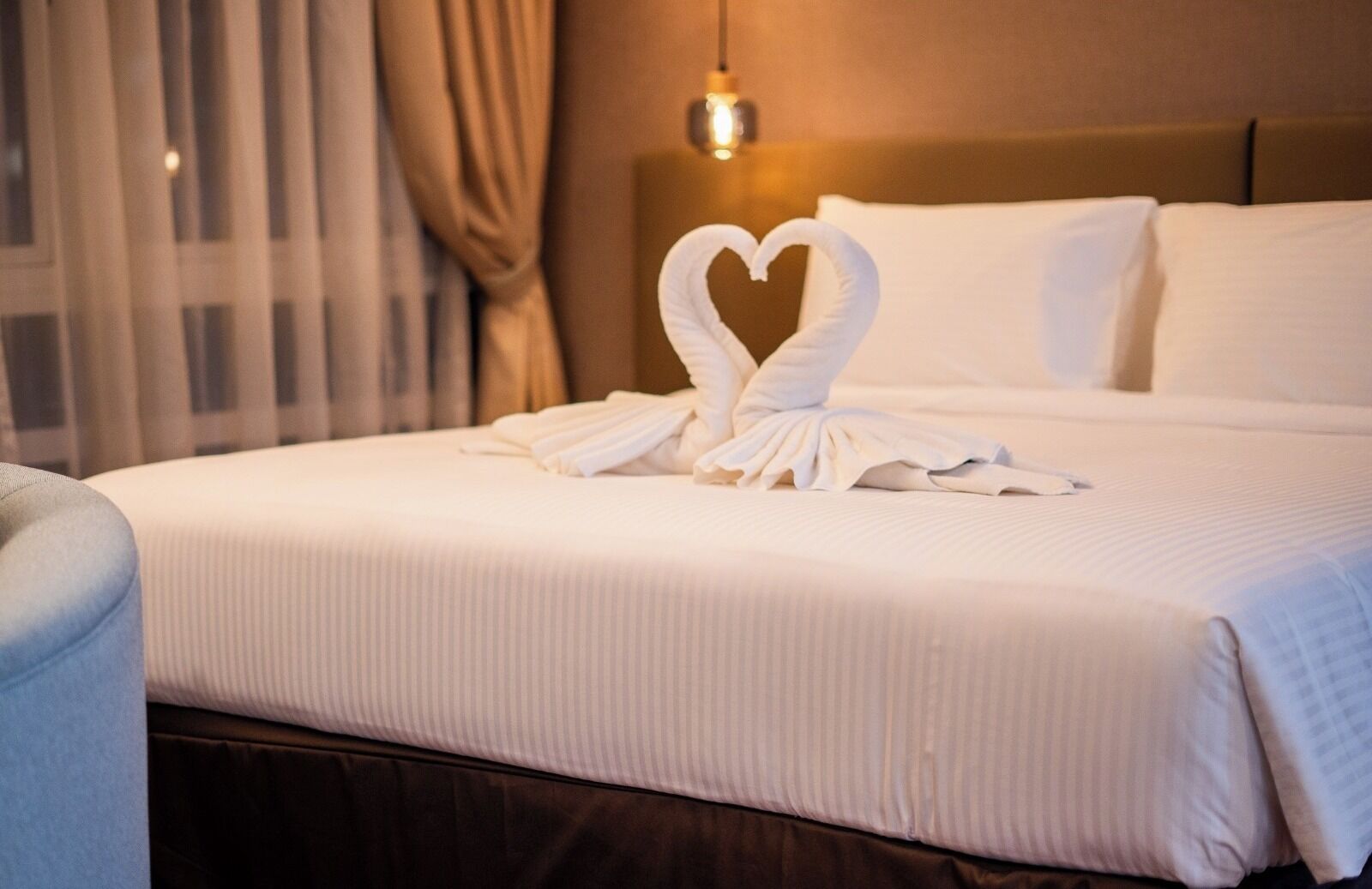 Premium bedding, in-room safe, desk, laptop workspace