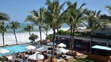 Beach bar