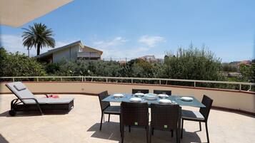 Villa, 2 Bedrooms | Terrace/patio