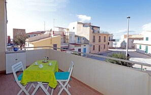 Apartment, 2 Bedrooms | Terrace/patio