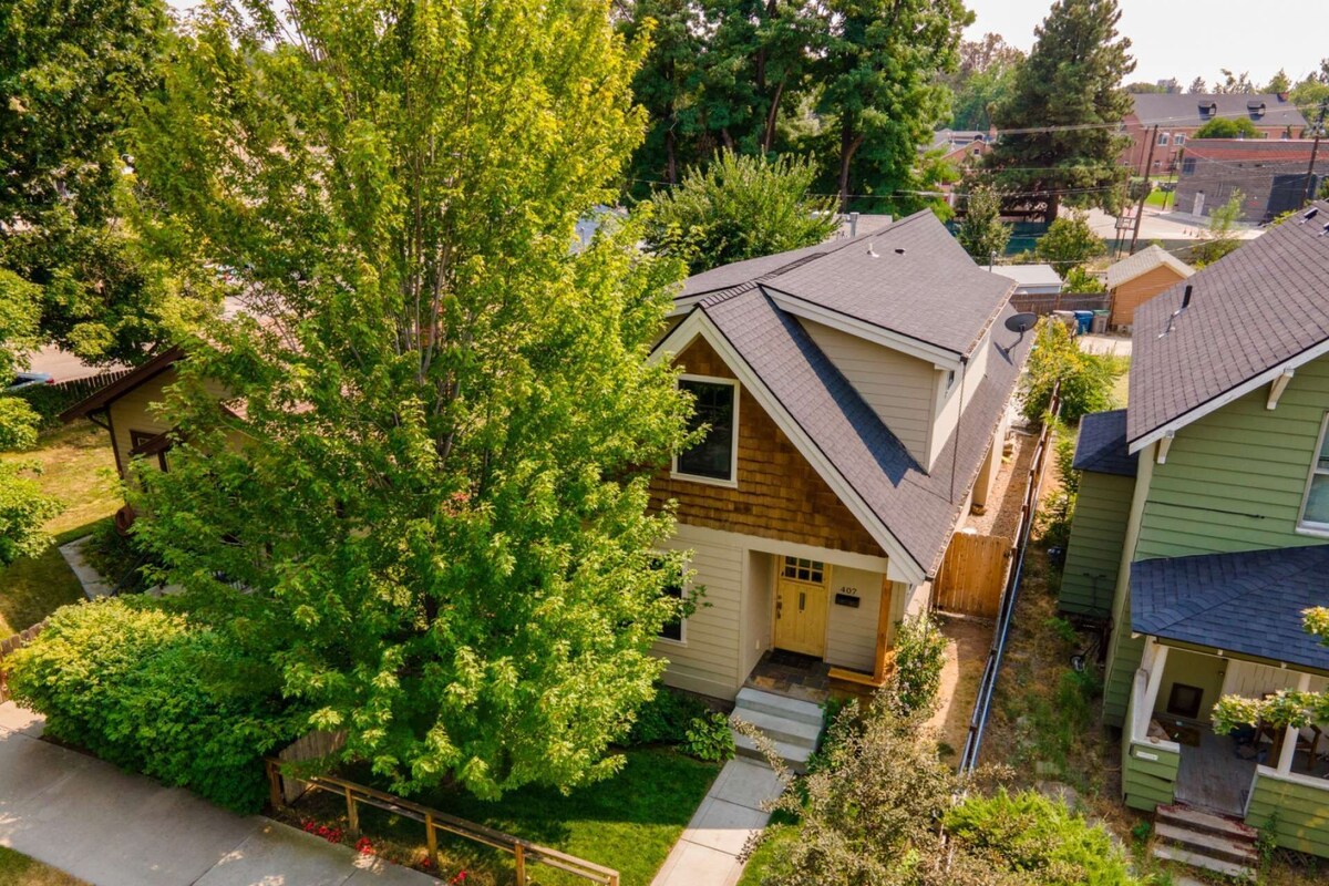 Charming North End Haven | Walk to Downtown & Hyde Park | Enjoy Outdoor Patio & Backyard w/ Your Dog