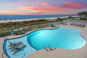 Imagen sin descripción, 2 de 49, botón