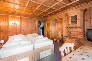 Double Room | Free WiFi, bed sheets - Heart Hotel Talhoff Nigg (Sankt Anton am Arlberg)